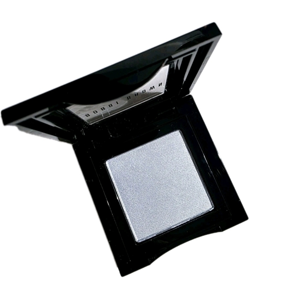 Bobbi Brown Metallic Eye Shadow #19 Iced Blue New